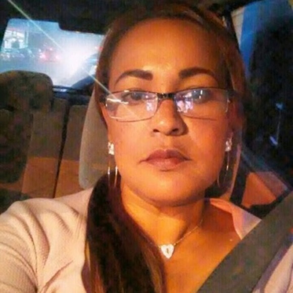 Meet the Posher Other - Meet your Posher, María yolanda